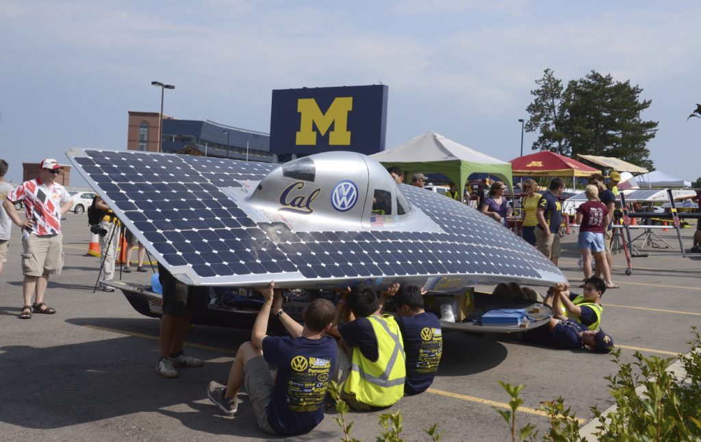 Berkeley solar car at American Solar Challenge
