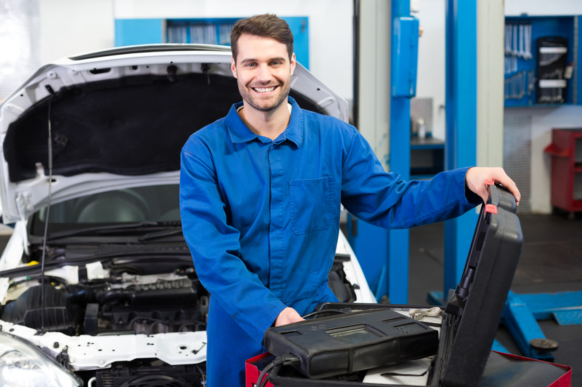 there’s never been a better time to pursue an auto mechanic career