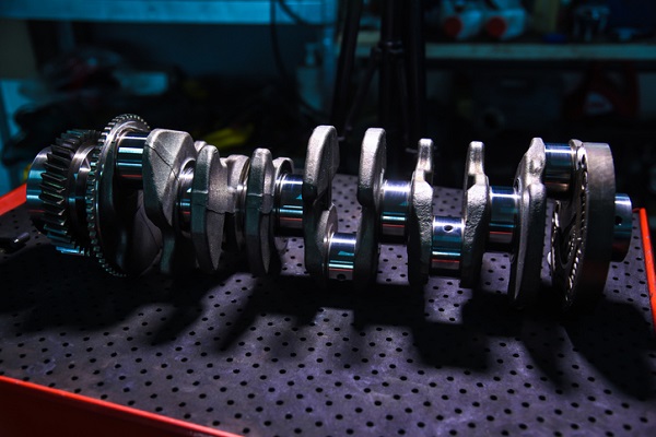  Crankshafts convert piston movements to eventually send the transmission into the shaft’s rotation