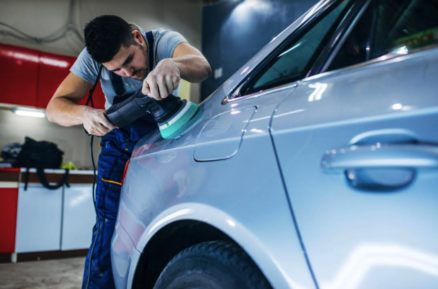 Using Car Polish vs. Car Wax: The Difference Explained for Those