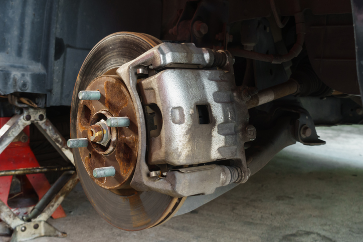 The Differences Between Brake Shoes vs Brake Pads