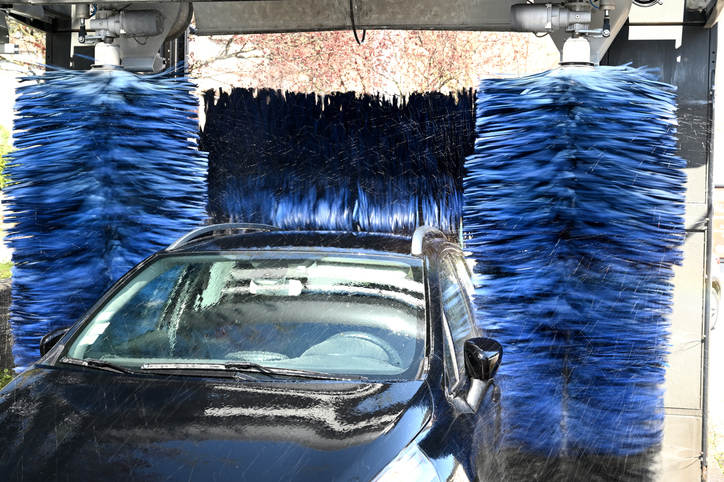 Touchless Car Washes: Pros vs Cons Explained for Those With Auto Detailing  Training - Auto Mechanic Training School