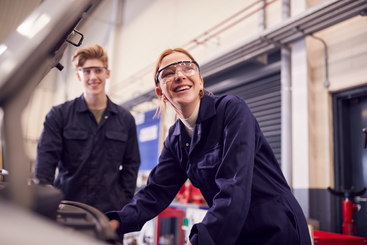5 Ways You Can Prepare to Attend Automotive School