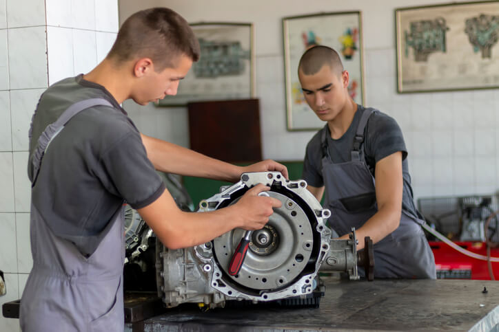 An auto mechanic student at ATC Montreal learning about torque converters