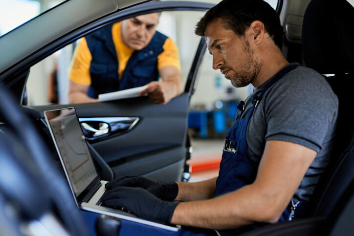 Software Updates: The New Oil Change in Car Maintenance